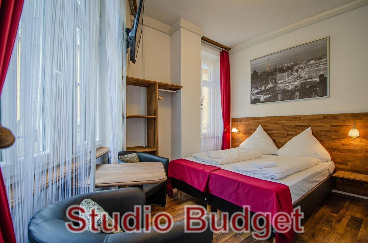Moselunion - Aparthotel Landsknecht Cochem Exteriör bild
